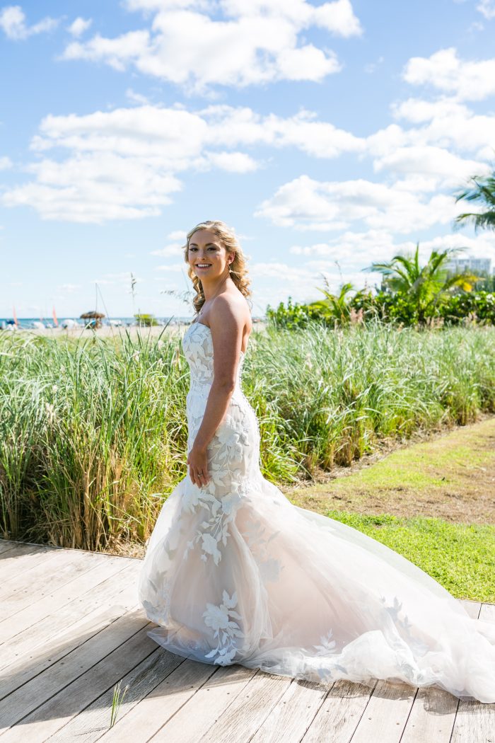 Bride In Mermaid Wedding Dress Caleld Hattie By Rebecca Ignram