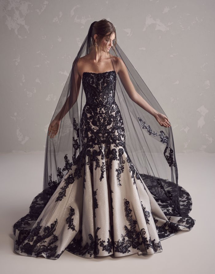 Bride wearing Norvinia Lane by Sottero and Midgley