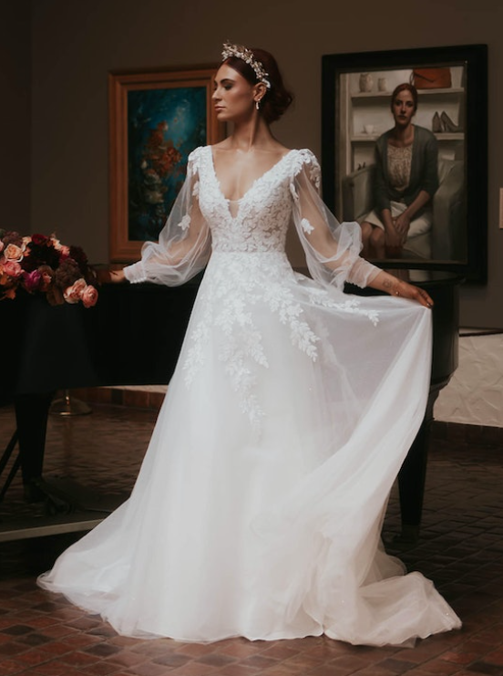 Bride wearing Alexandria by Rebecca Ingram